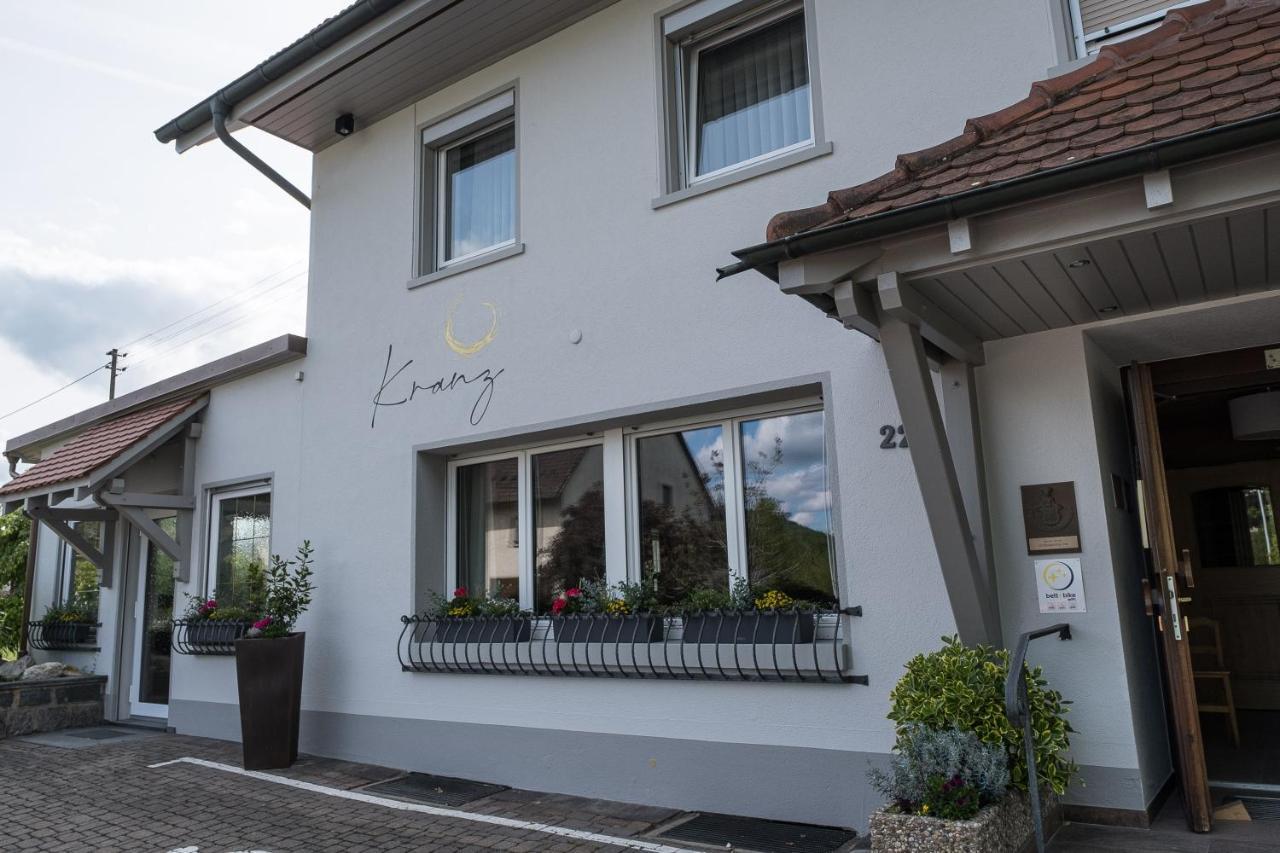 Gasthaus Hotel Kranz 라우펜부르크 외부 사진