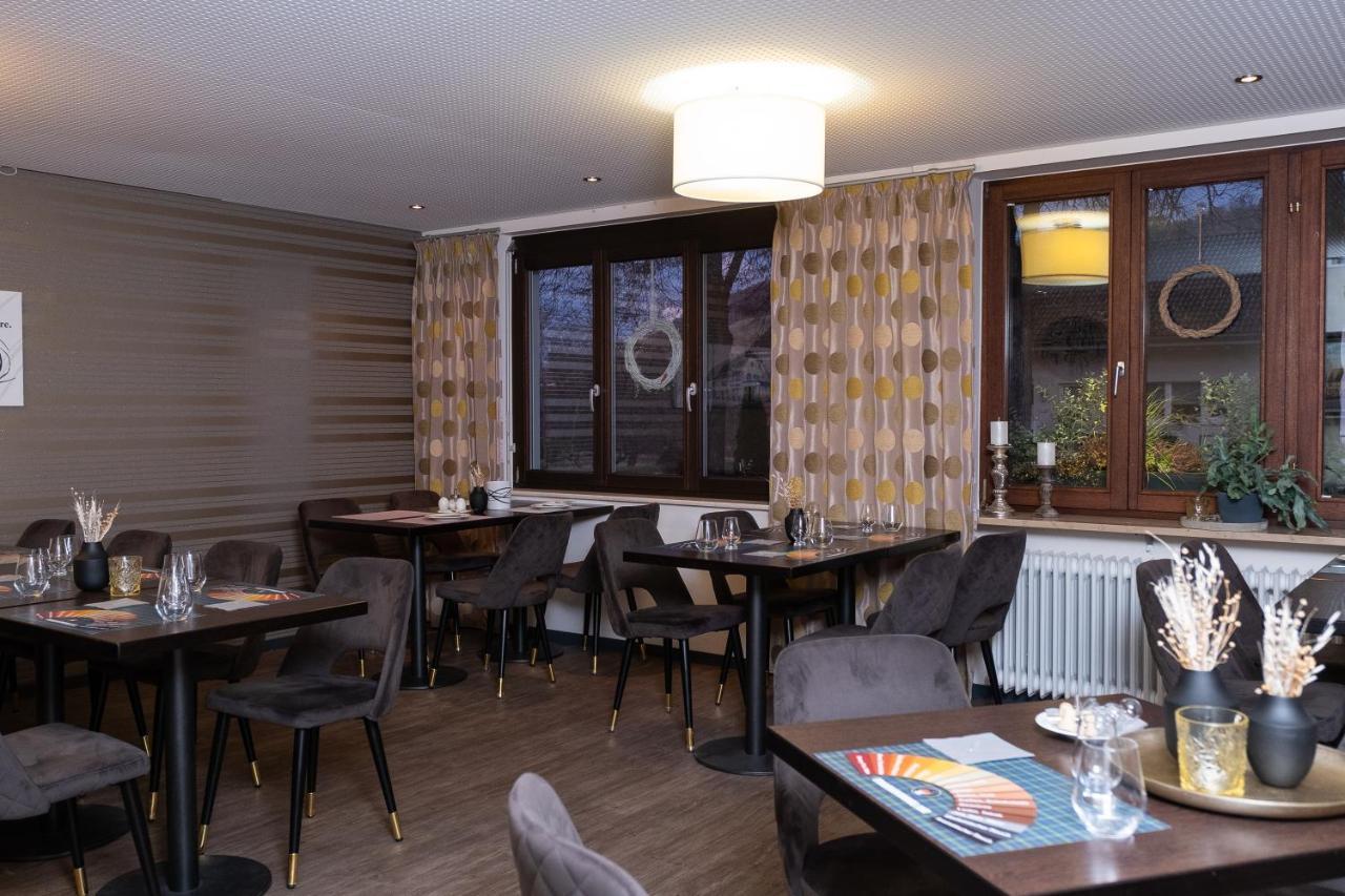 Gasthaus Hotel Kranz 라우펜부르크 외부 사진